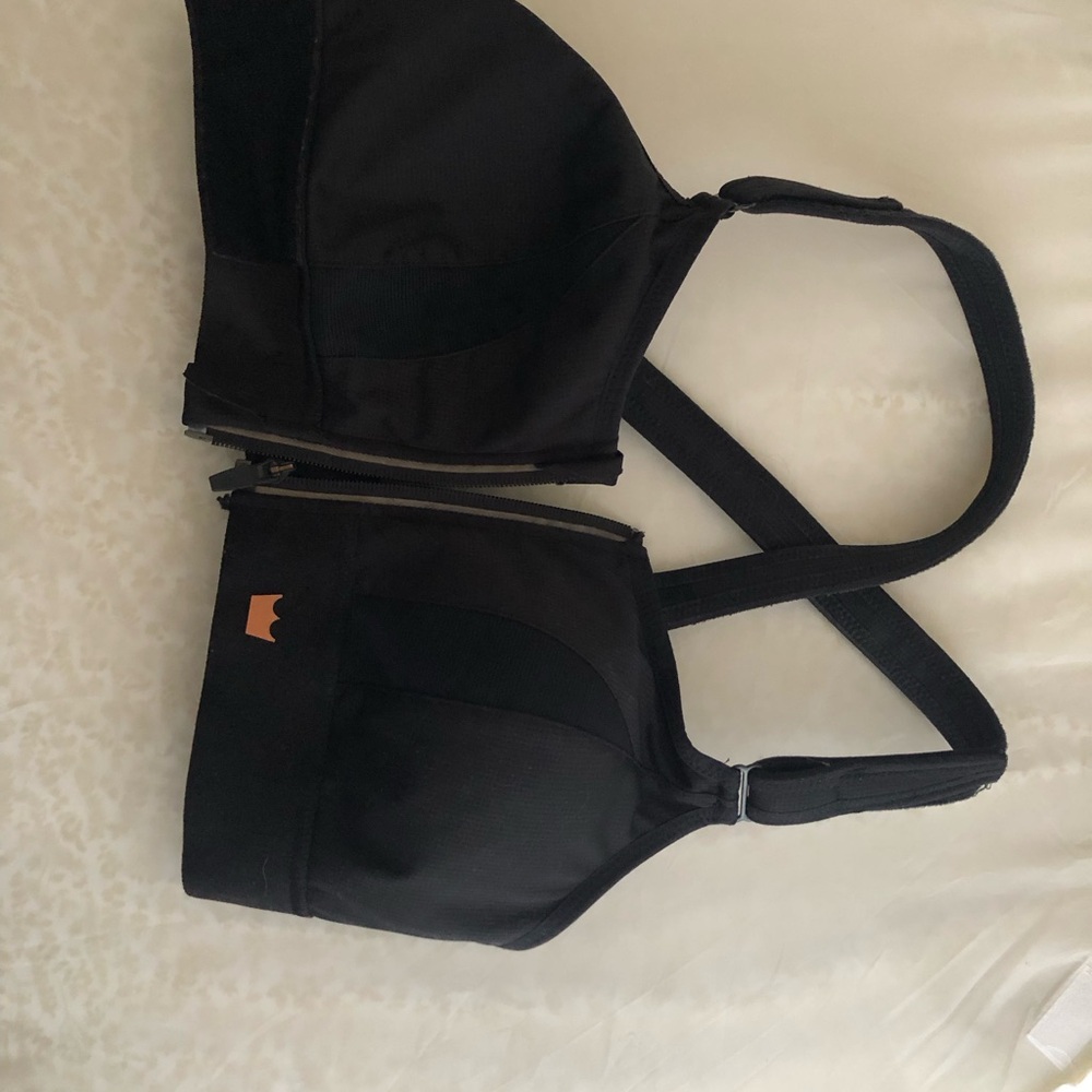 SHEFIT Sports Bras - Black Adjustable High Impact / Size Luxe